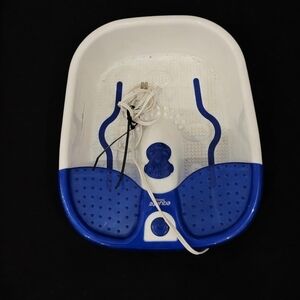 Equate Toe Touch Control Bubble Massage Foot Bath In White And Bule